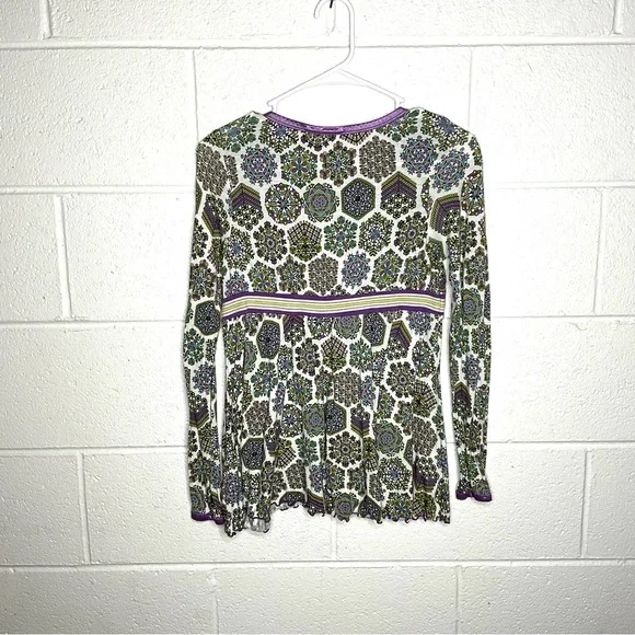 < Y2K Mary-Kate and Ashley Long Sleeve Top > - Picture 2 of 3